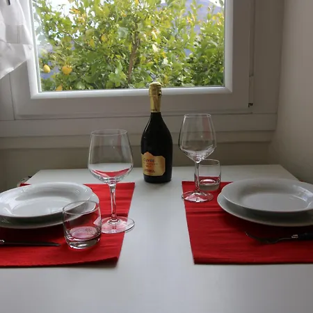 Semesterbostad Casa Melina 2 *